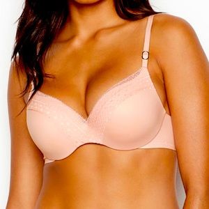 Victoria’s Secret black lace perfect shape wired bra in 36 DDD